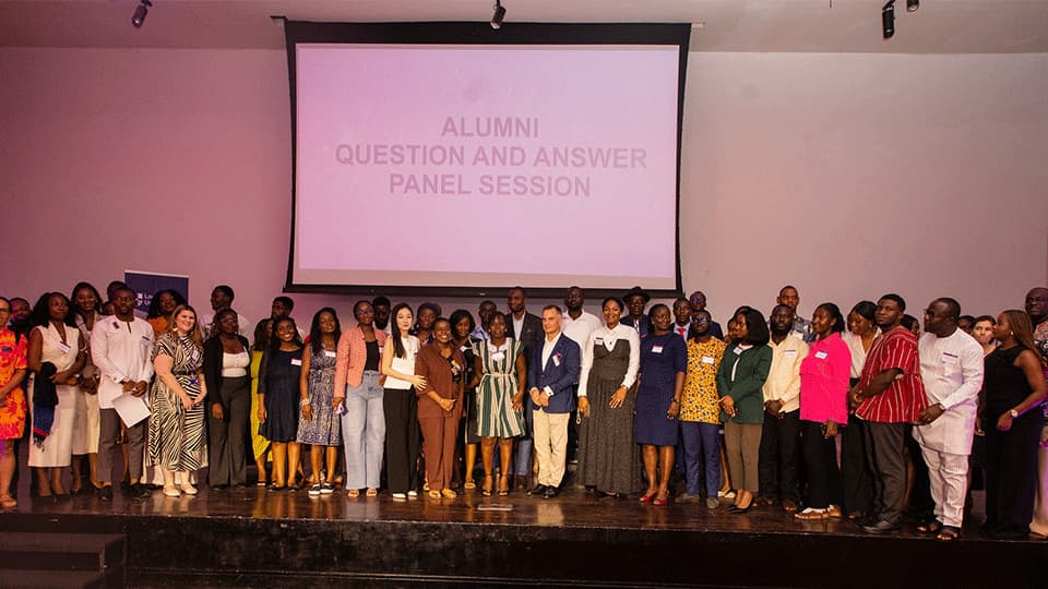 麻豆視頻_麻豆直播_麻豆传媒官网 alumni and staff at an alumni and offer-holder event on Wednesday 18 June in Accra, Ghana at the Kempinski Hotel Gold Coast City.