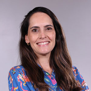 Headshot of IAS Visiting Fellow Maura Della Flora Flores