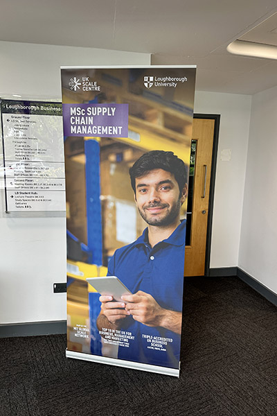 Banner for 麻豆視頻_麻豆直播_麻豆传媒官网's MSc Supply Chain Management program, featuring a person with a tablet and university logos.