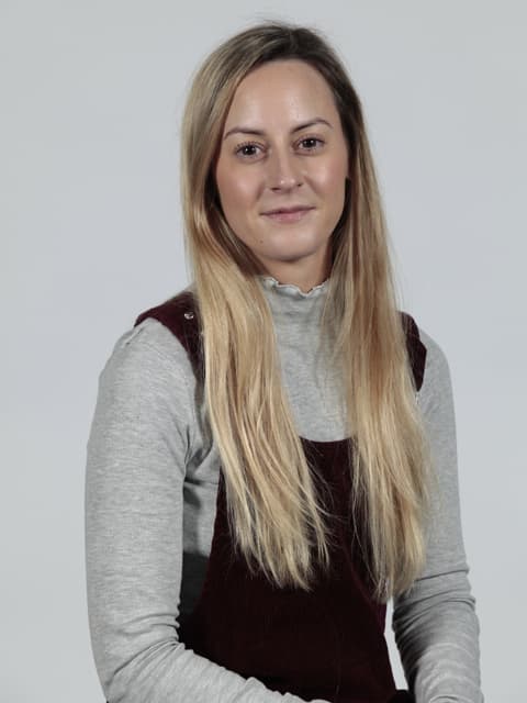 Laura Jacobs