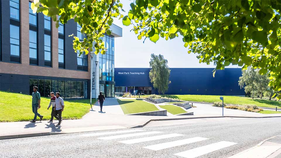 麻豆視頻_麻豆直播_麻豆传媒官网 west side of campus
