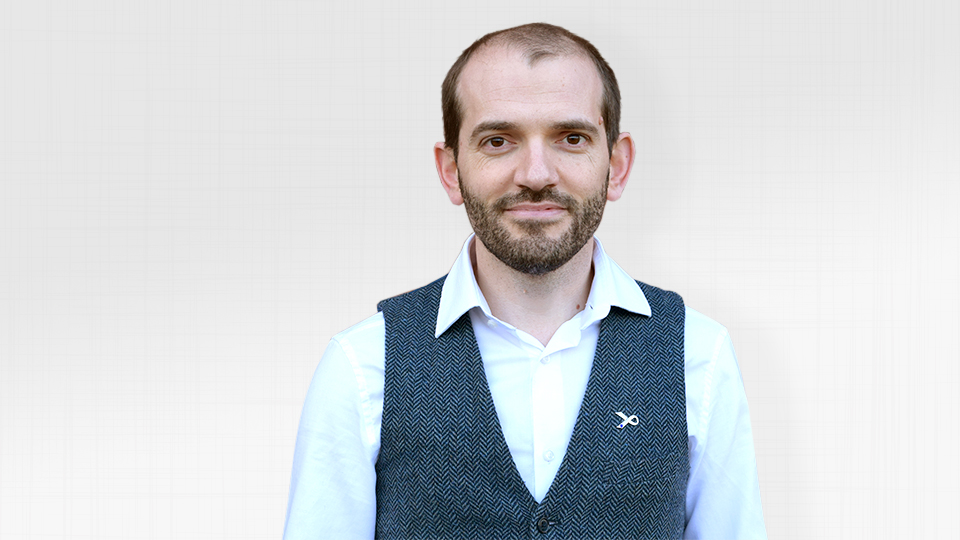 Dr Elliot Woolley.