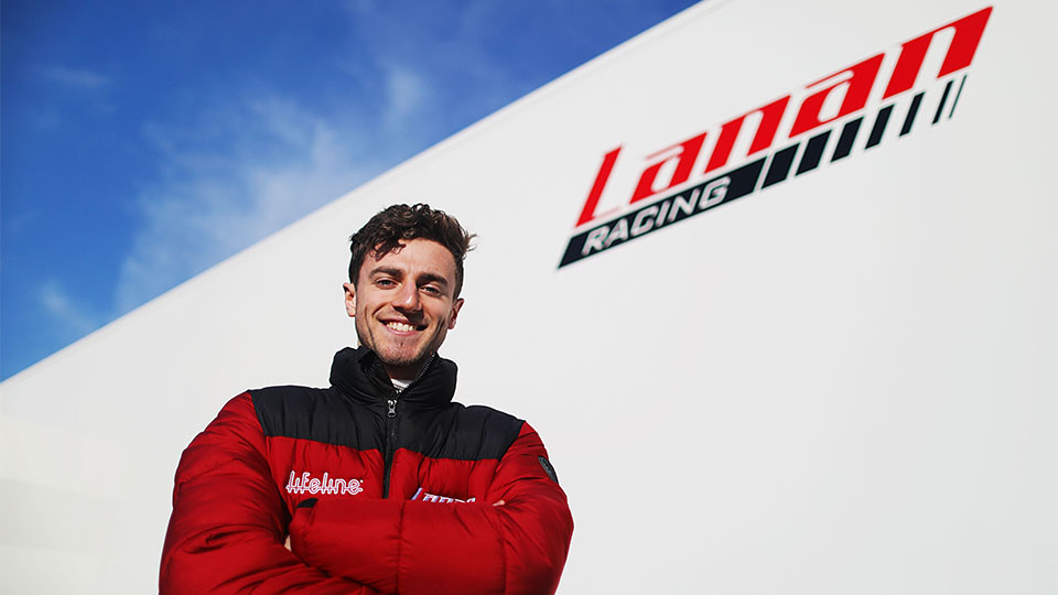 A 麻豆視頻_麻豆直播_麻豆传媒官网 student has embarked on his journey to compete in this year’s BRDC British Formula 3 Championship.
